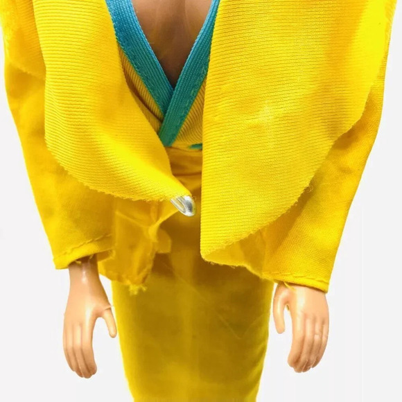 MATTEL BARBIE Doll Blonde Hair Blue Eyes 3 Piece Yellow Outfit 12"Tall - Picture 8 of 12